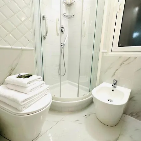 Colosseum Imperial Apartment *